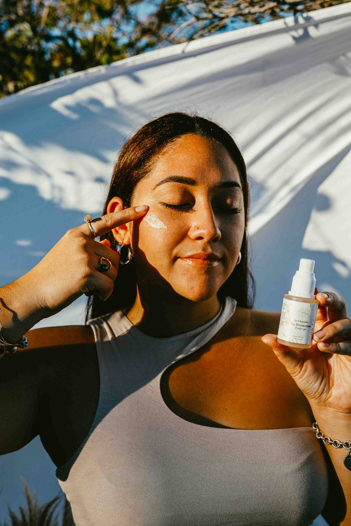 Why You Need to Use a Serum and Moisturizer
